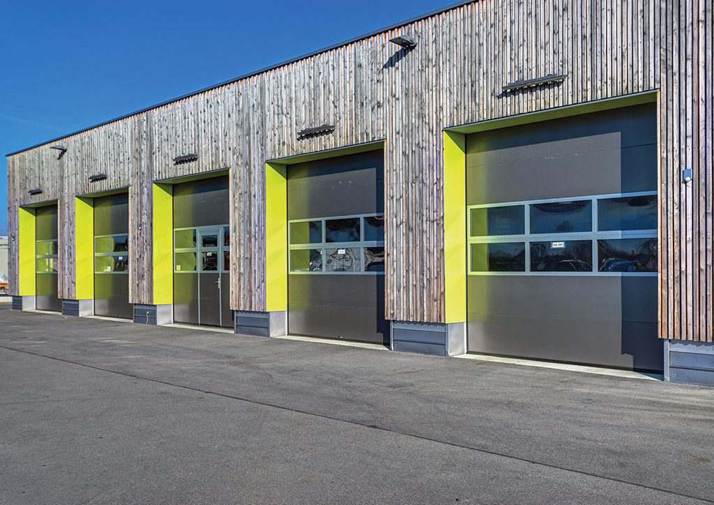 Portes industrielles à sections